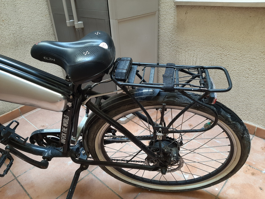 Bici grande trasera.jpg